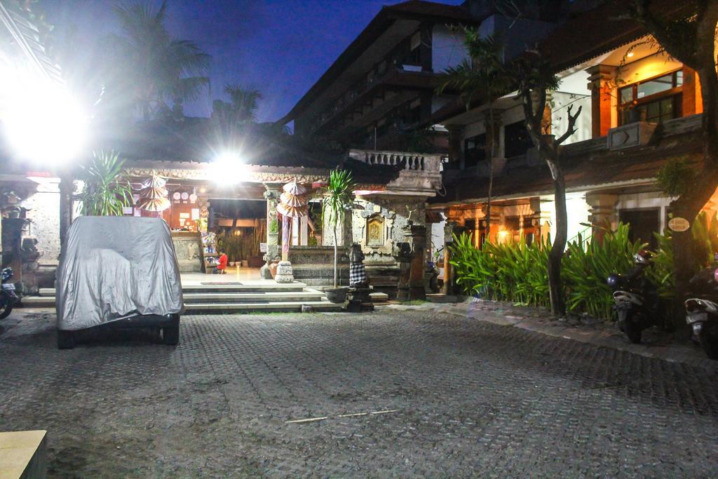 Hotel Puri Tanah Lot Кута Екстер'єр фото