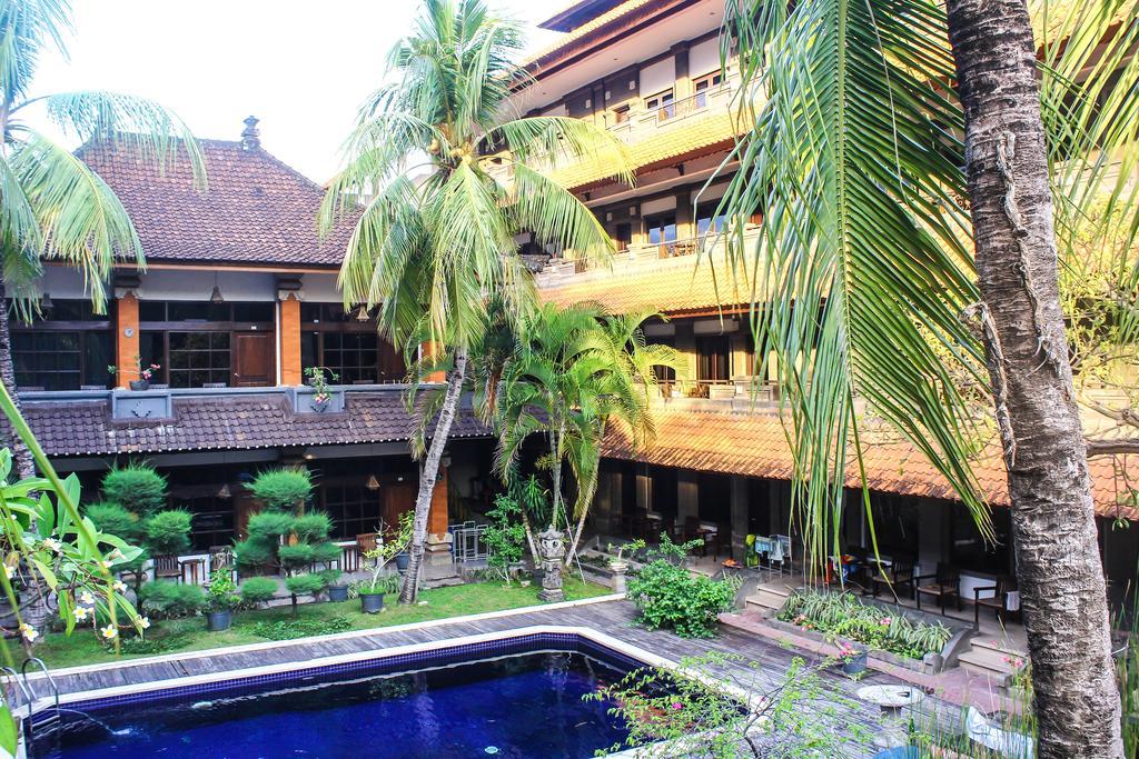 Hotel Puri Tanah Lot Кута Екстер'єр фото