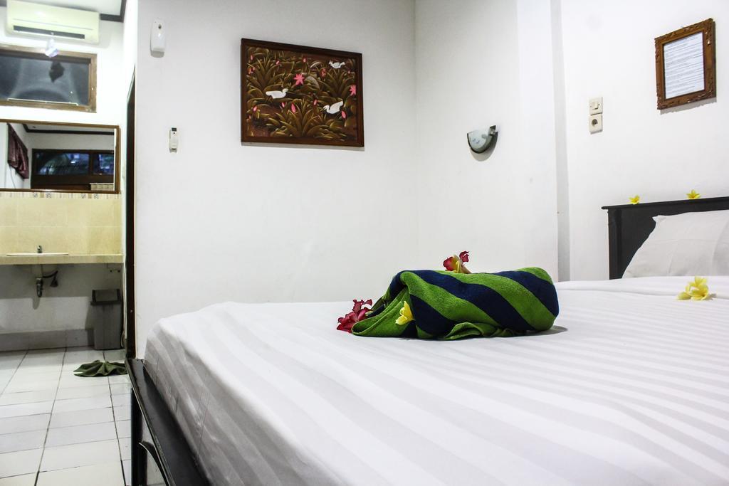 Hotel Puri Tanah Lot Кута Екстер'єр фото