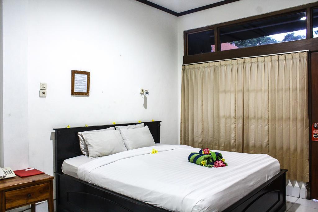 Hotel Puri Tanah Lot Кута Екстер'єр фото