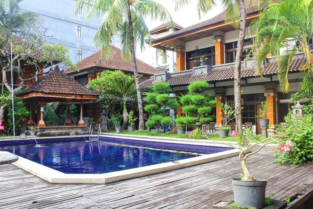 Hotel Puri Tanah Lot Кута Екстер'єр фото
