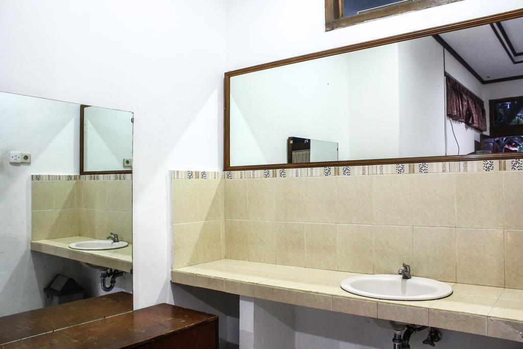 Hotel Puri Tanah Lot Кута Екстер'єр фото