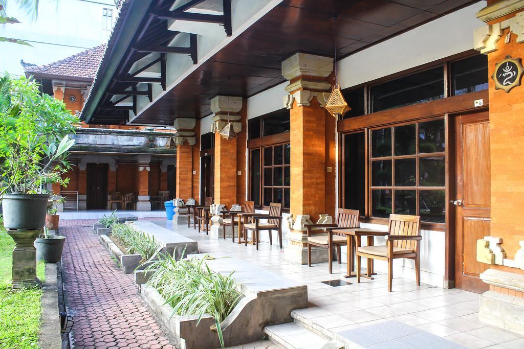 Hotel Puri Tanah Lot Кута Екстер'єр фото