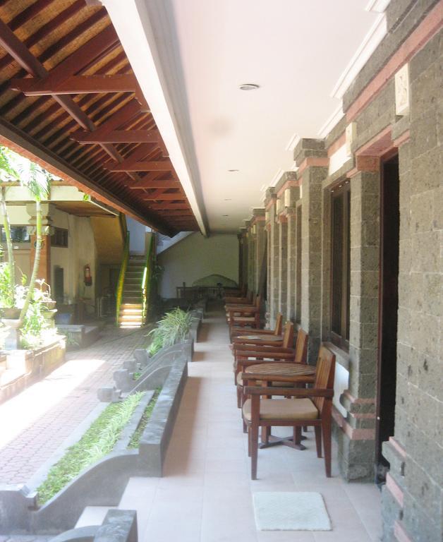 Hotel Puri Tanah Lot Кута Екстер'єр фото