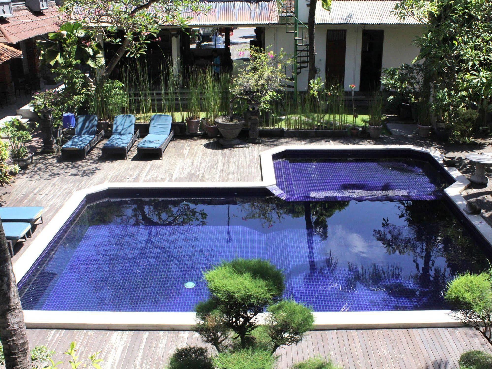Hotel Puri Tanah Lot Кута Екстер'єр фото