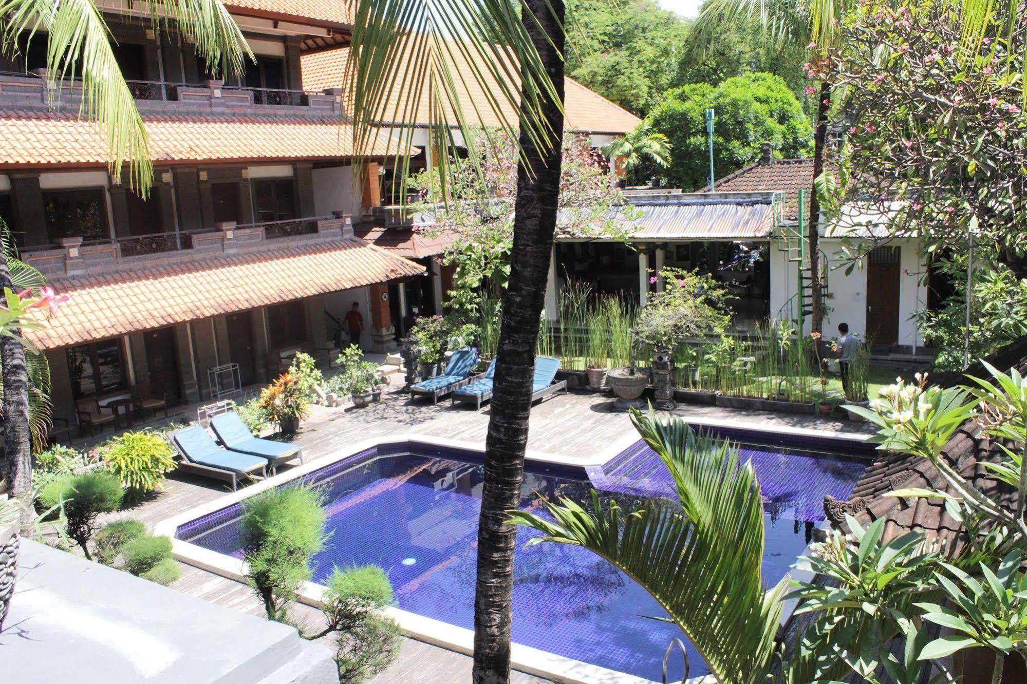 Hotel Puri Tanah Lot Кута Екстер'єр фото