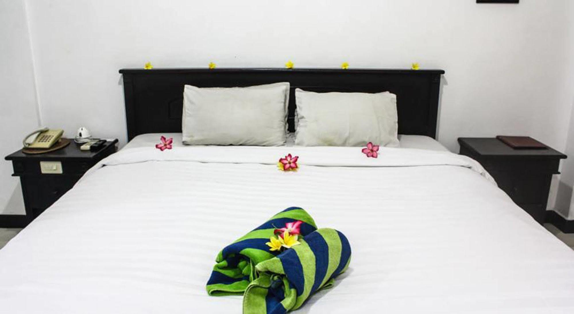 Hotel Puri Tanah Lot Кута Екстер'єр фото